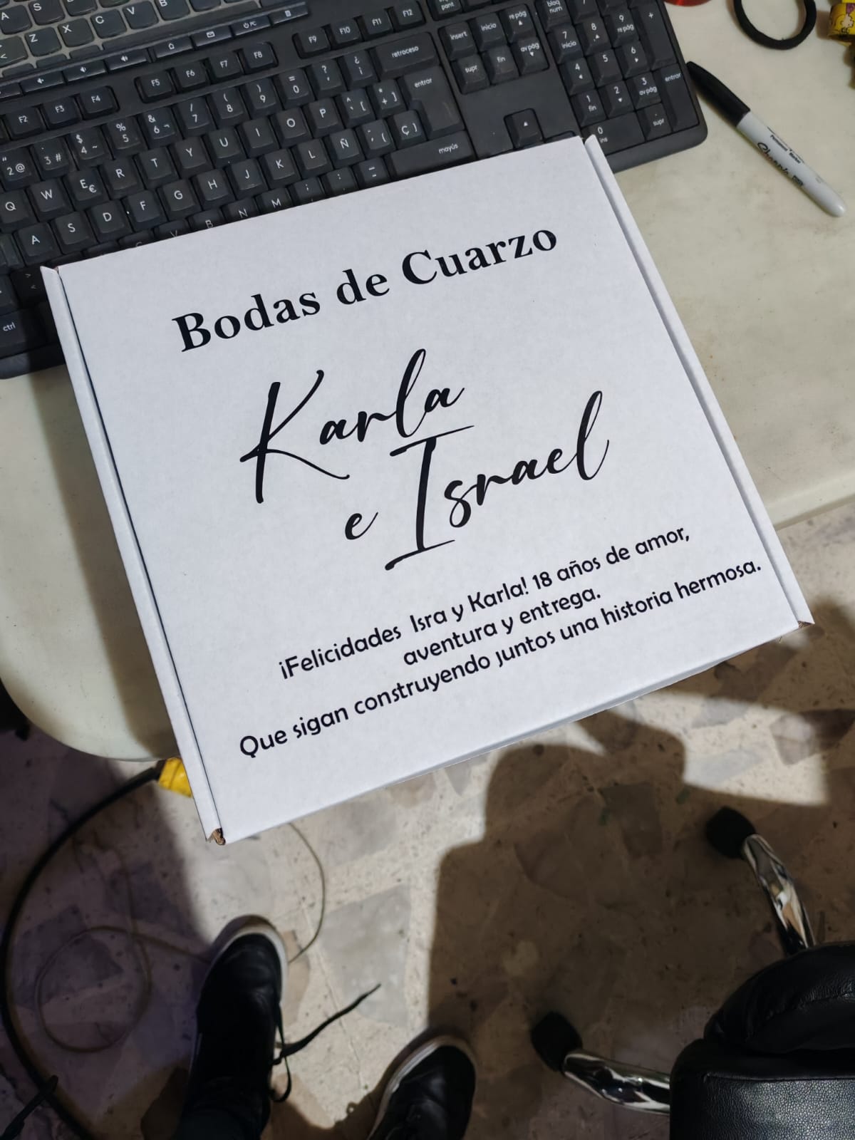 Caja de regalo personalizada kit de bienvenida