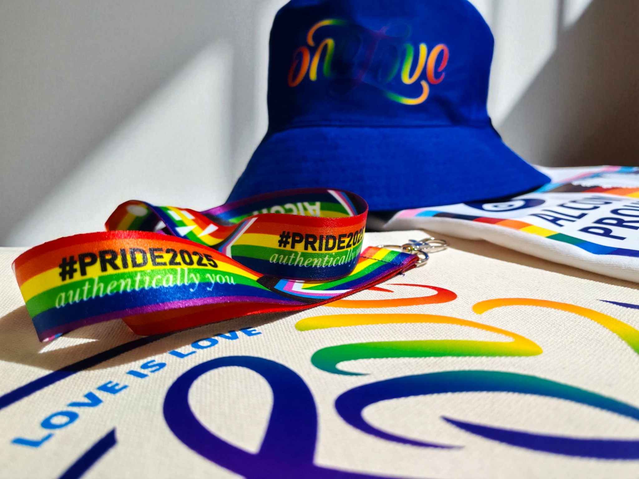 Pride edition merchandising especial LZ GRAPHICS